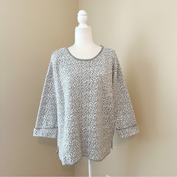 Tahari Leopard Print Gray White Pullover Round Neck Sweater - XL - Picture 11 of 11